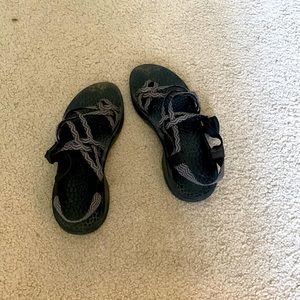 W 9 Chacos